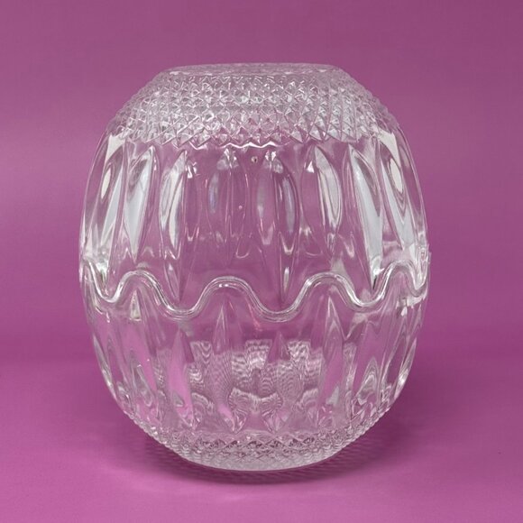 Vintage 2 pc clamshell crystal cut glass candy dish - two serving dishes in one - Picture 1 of 6